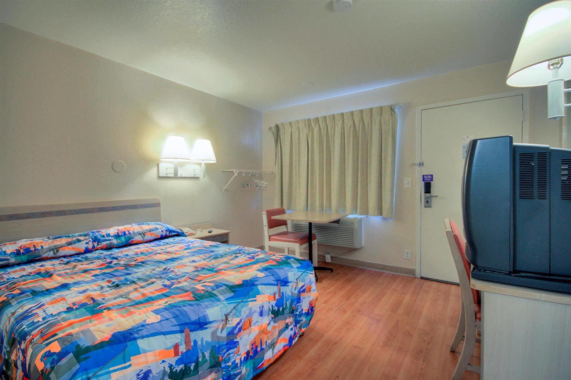 Rodeway Inn 拉斯克鲁塞斯 外观 照片