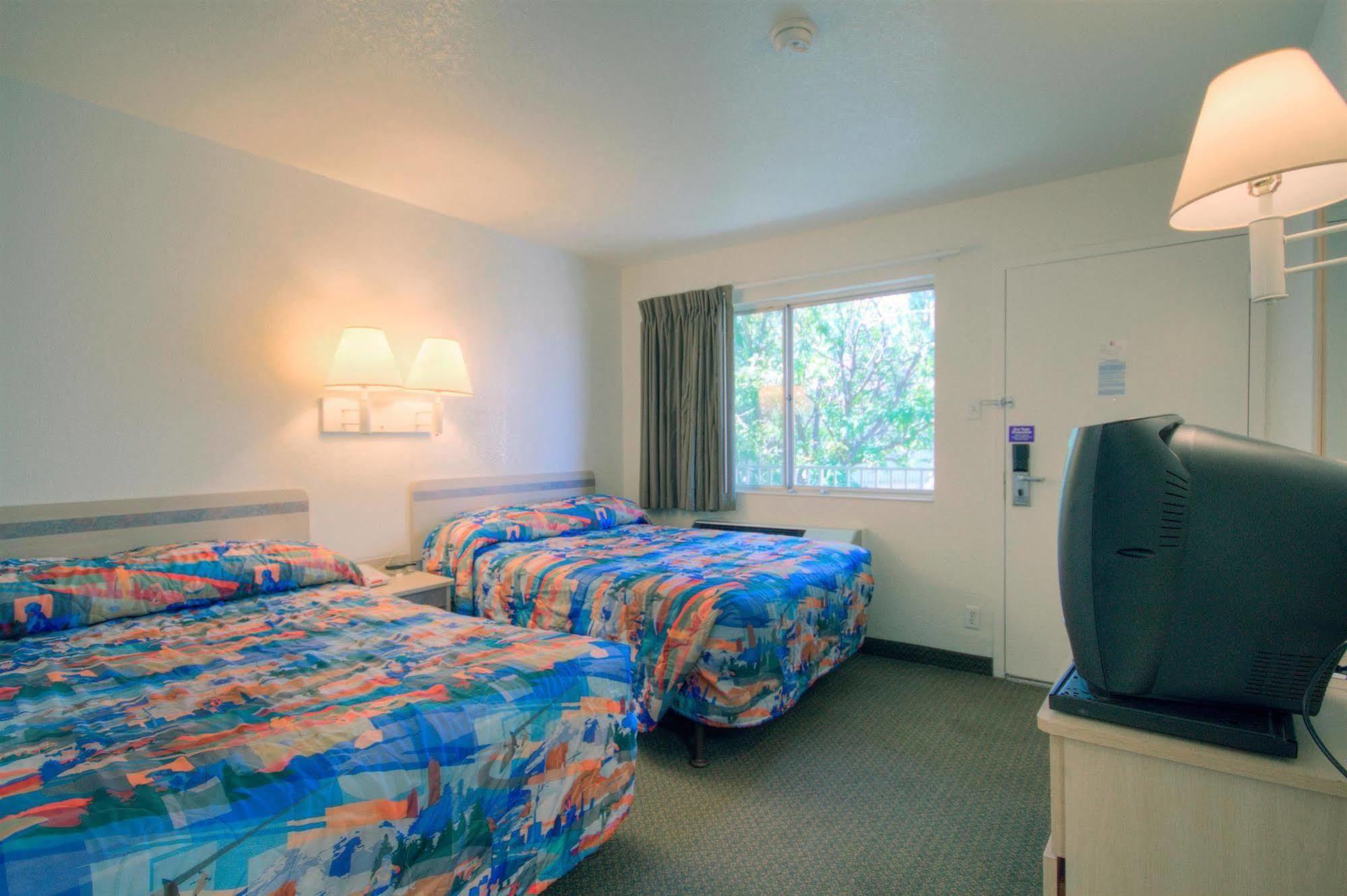 Rodeway Inn 拉斯克鲁塞斯 外观 照片
