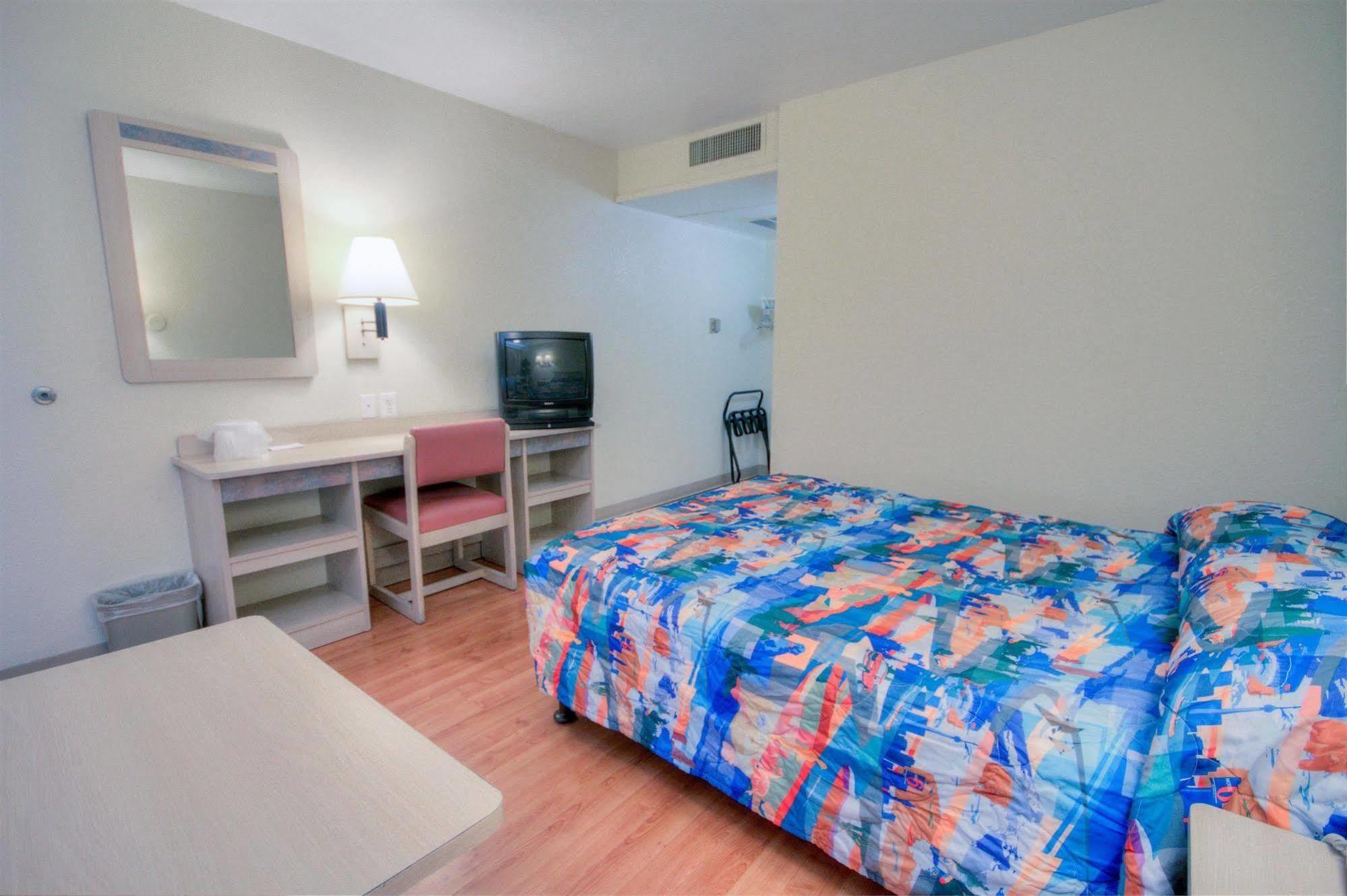 Rodeway Inn 拉斯克鲁塞斯 外观 照片